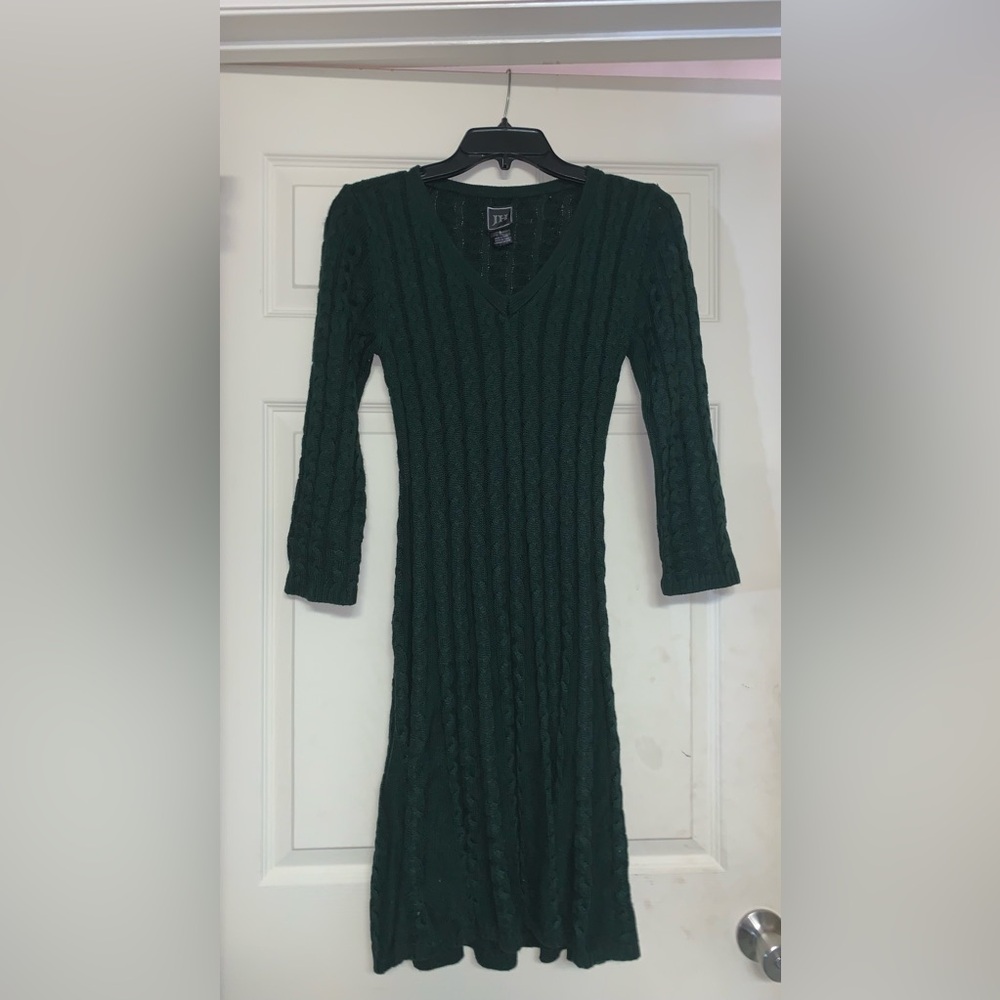 Beautiful Deep Green Mid Dress